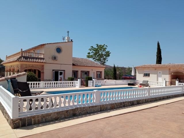 Property 2387 - Photo 1